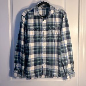 flannel long sleeve plaid shirt for fall/winter